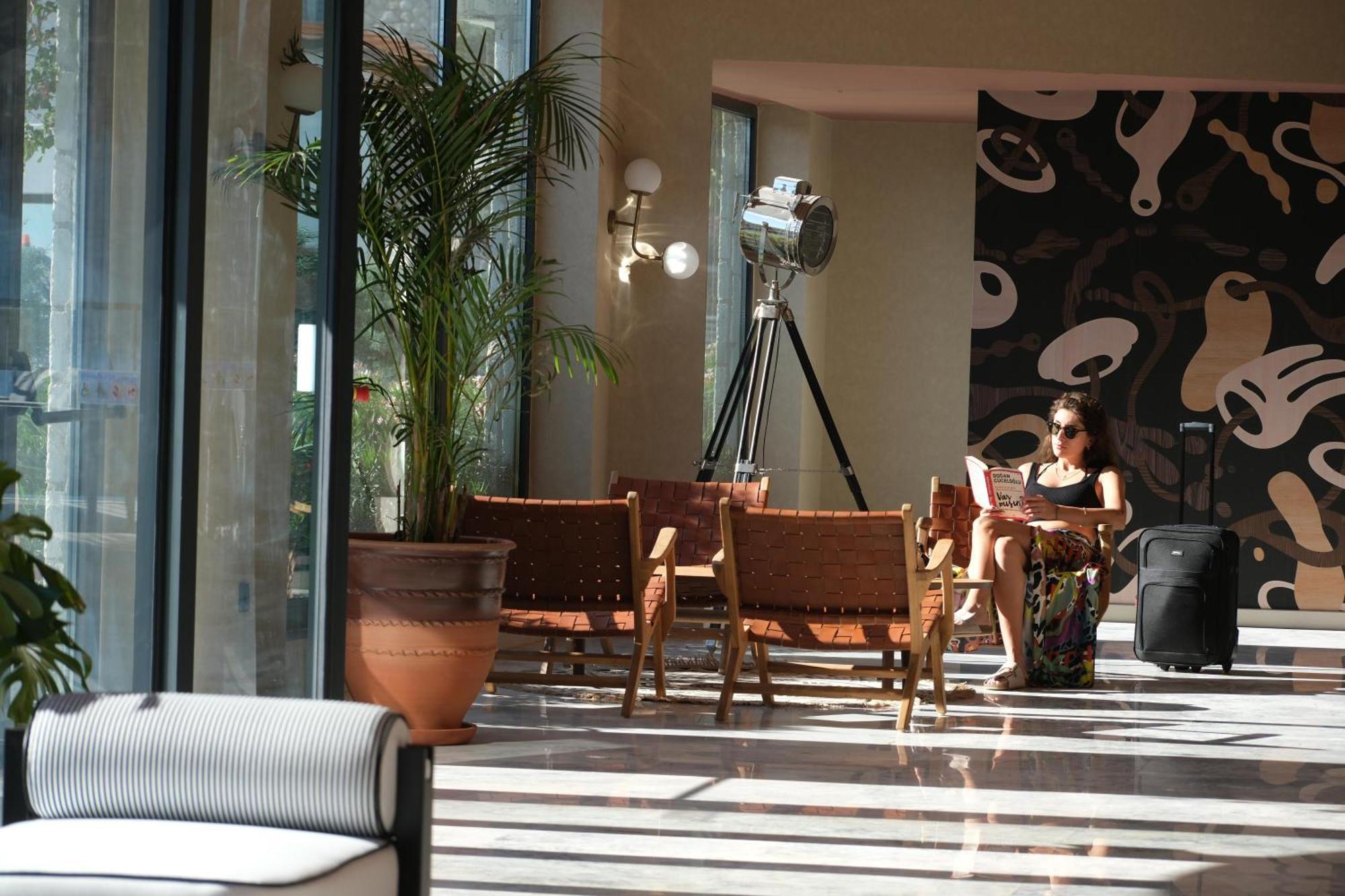 Lures Hotel Καλκάν Εξωτερικό φωτογραφία